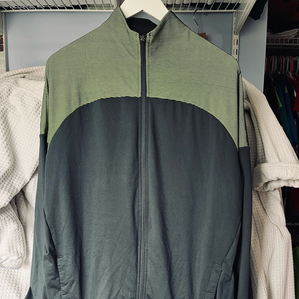 Russell zipper coat light weight